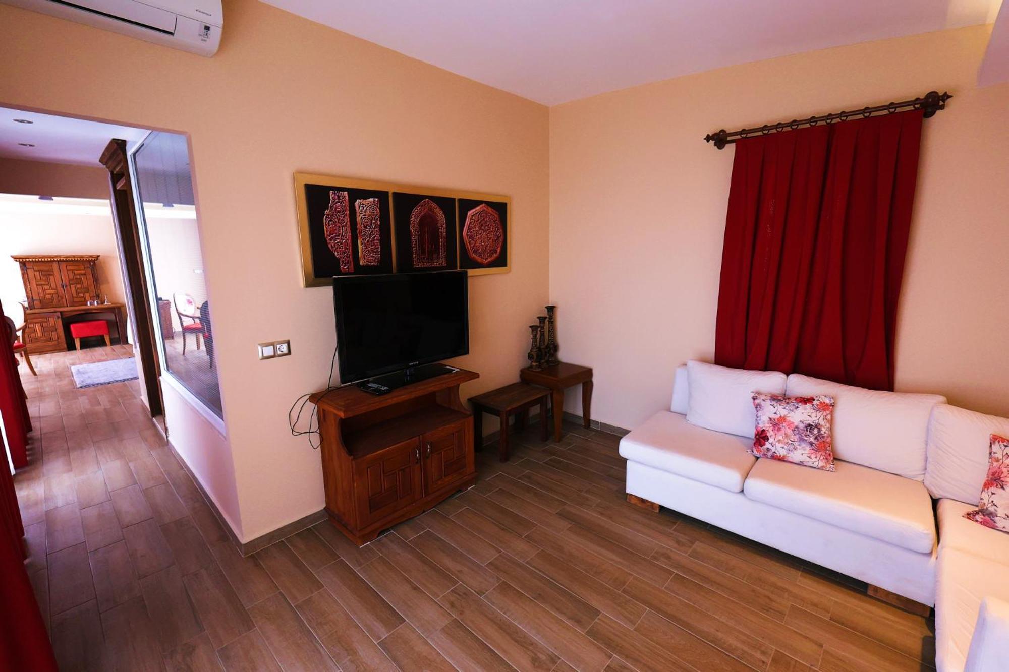 Lissiya Hotel Faralya Exterior foto